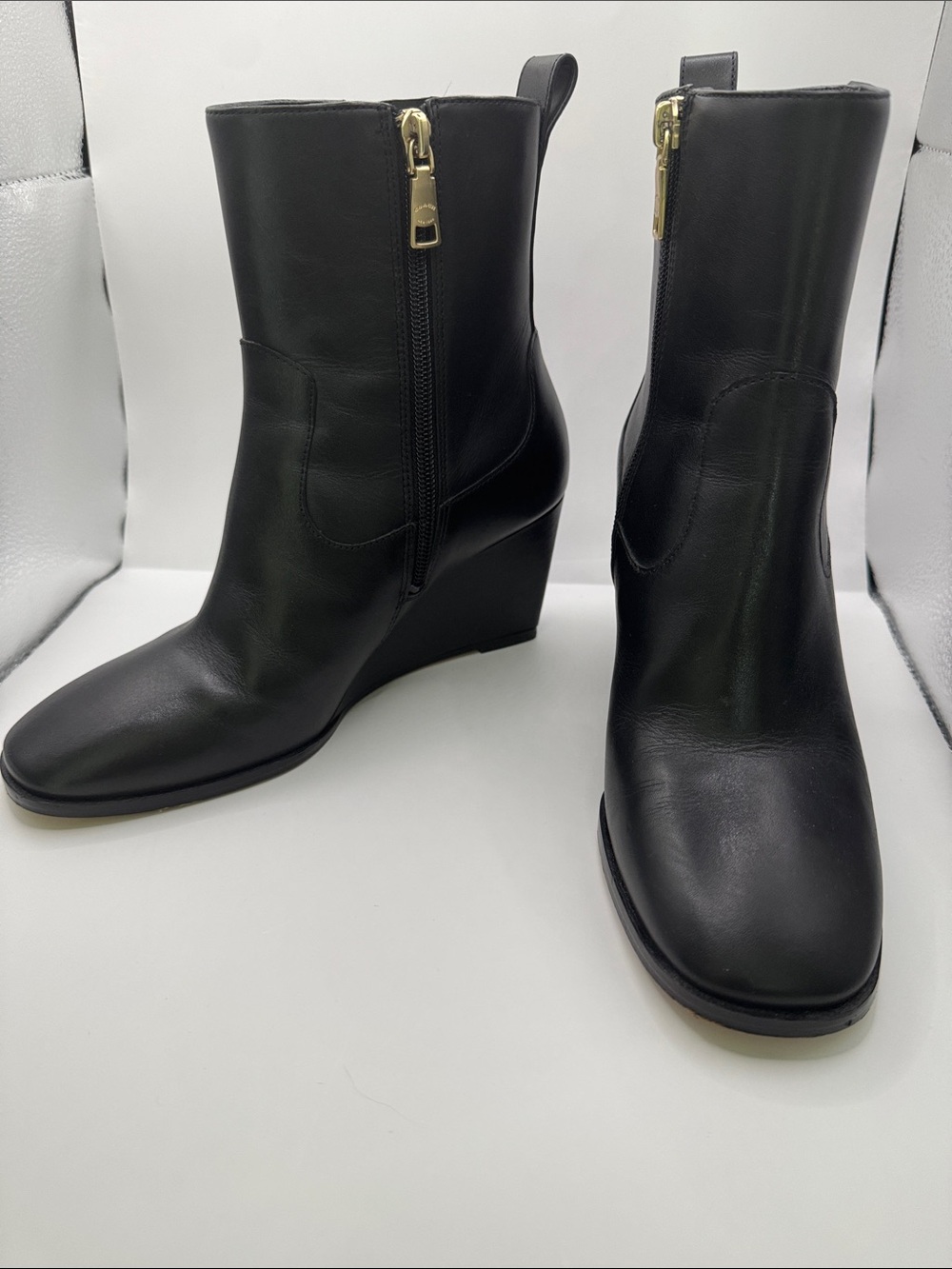 Coach Black Leather Wedge Ankle Boots with Gold Zippers, WmSz7